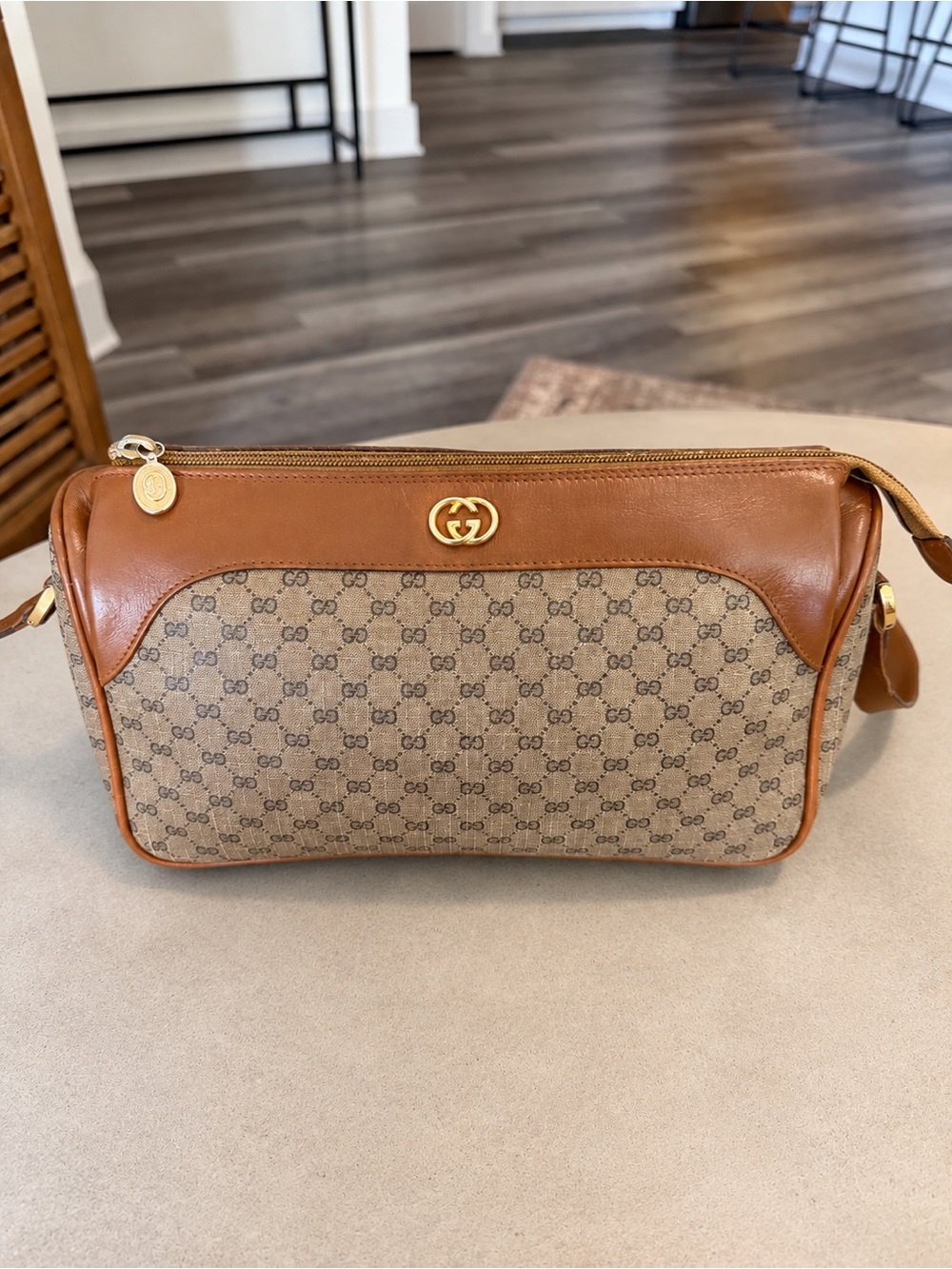 Authentic Vintage Gucci Micro GG Canvas/Leather Shoulder/Crossbody Bag